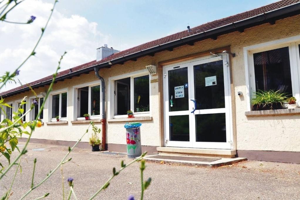 Gebäude Wilhelm-Stern-Schule von außen; Bild: Wilhelm-Stern-Schule Mosbach Gebäude Wilhelm-Stern-Schule von außen; Bild: Wilhelm-Stern-Schule Mosbach