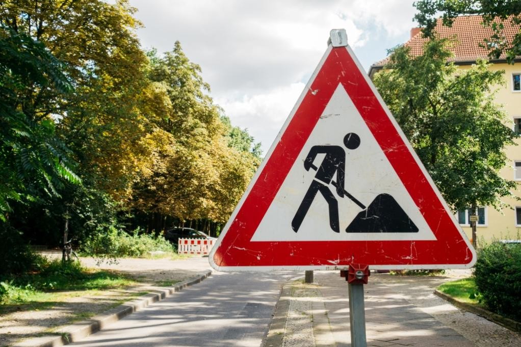 In der Pfalzgraf-Otto-Straße wird der Fahrradstreifen nun durchgehend aufgebracht. ©iStock In der Pfalzgraf-Otto-Straße wird der Fahrradstreifen nun durchgehend aufgebracht. ©iStock