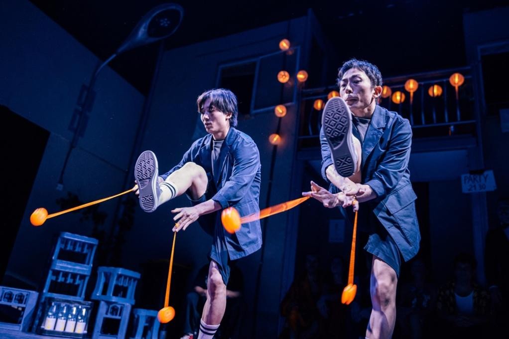 Die Yo-Yo-Künstler Naoto Okada und Shu Takada sind Ausnahmetalente, die das Spiel mit dem Yo-Yo in eine Kunstform verwandeln.&nbsp;©Sandrino Donnhauser