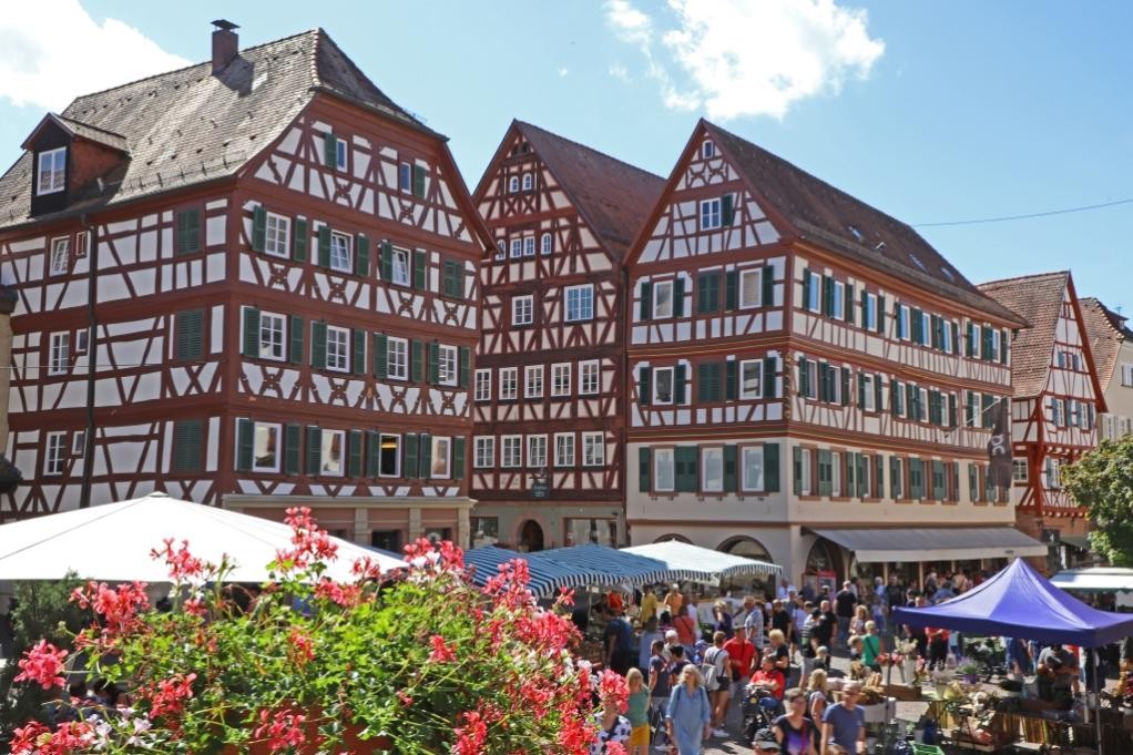 Markt in Mosbach (Foto: E. Wolf-Hebbinckuys)