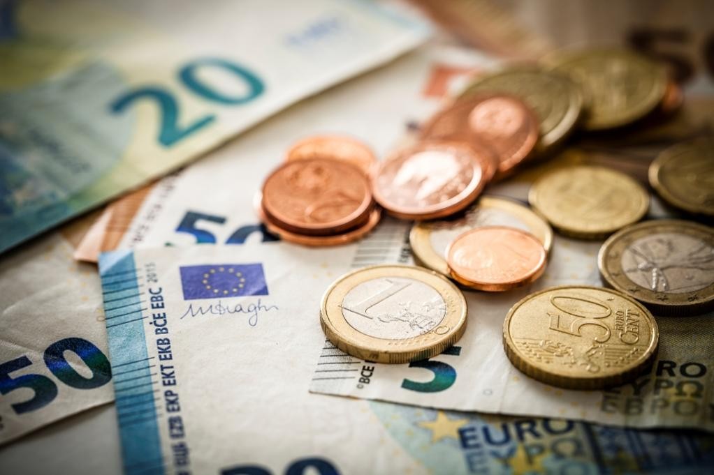 Symbolbild Geld, (c) iStock.com, fcafotodigital