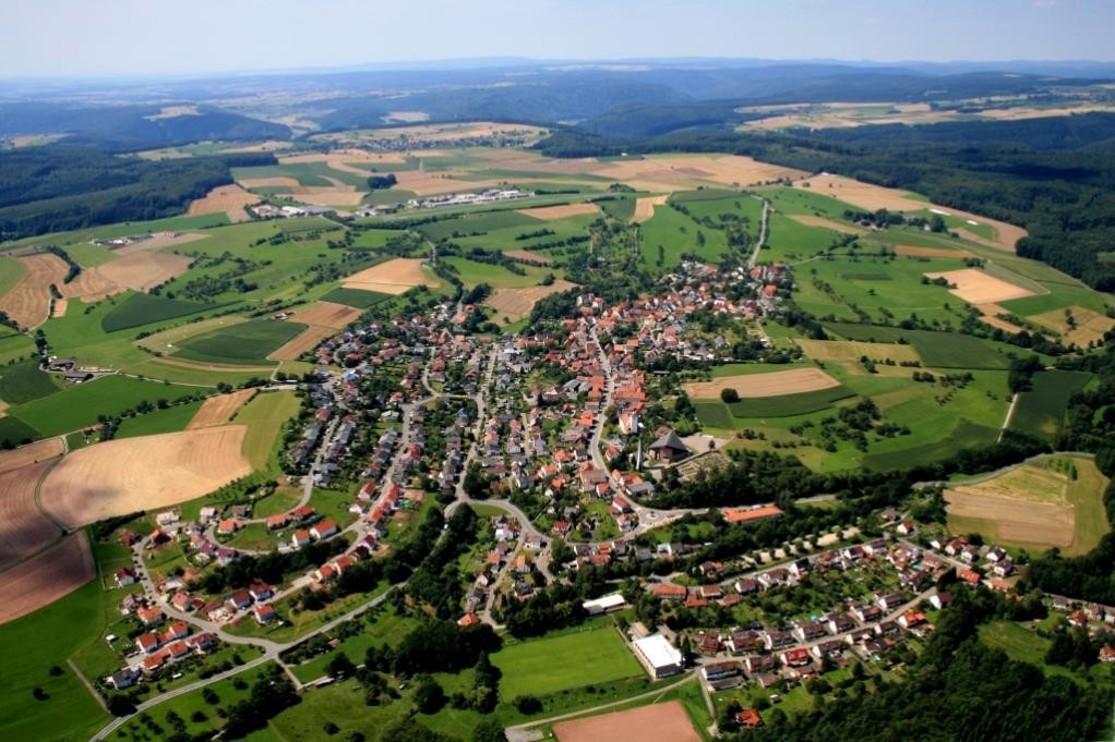 Das Luftbild zeigt den Stadtteil Lohrbach.